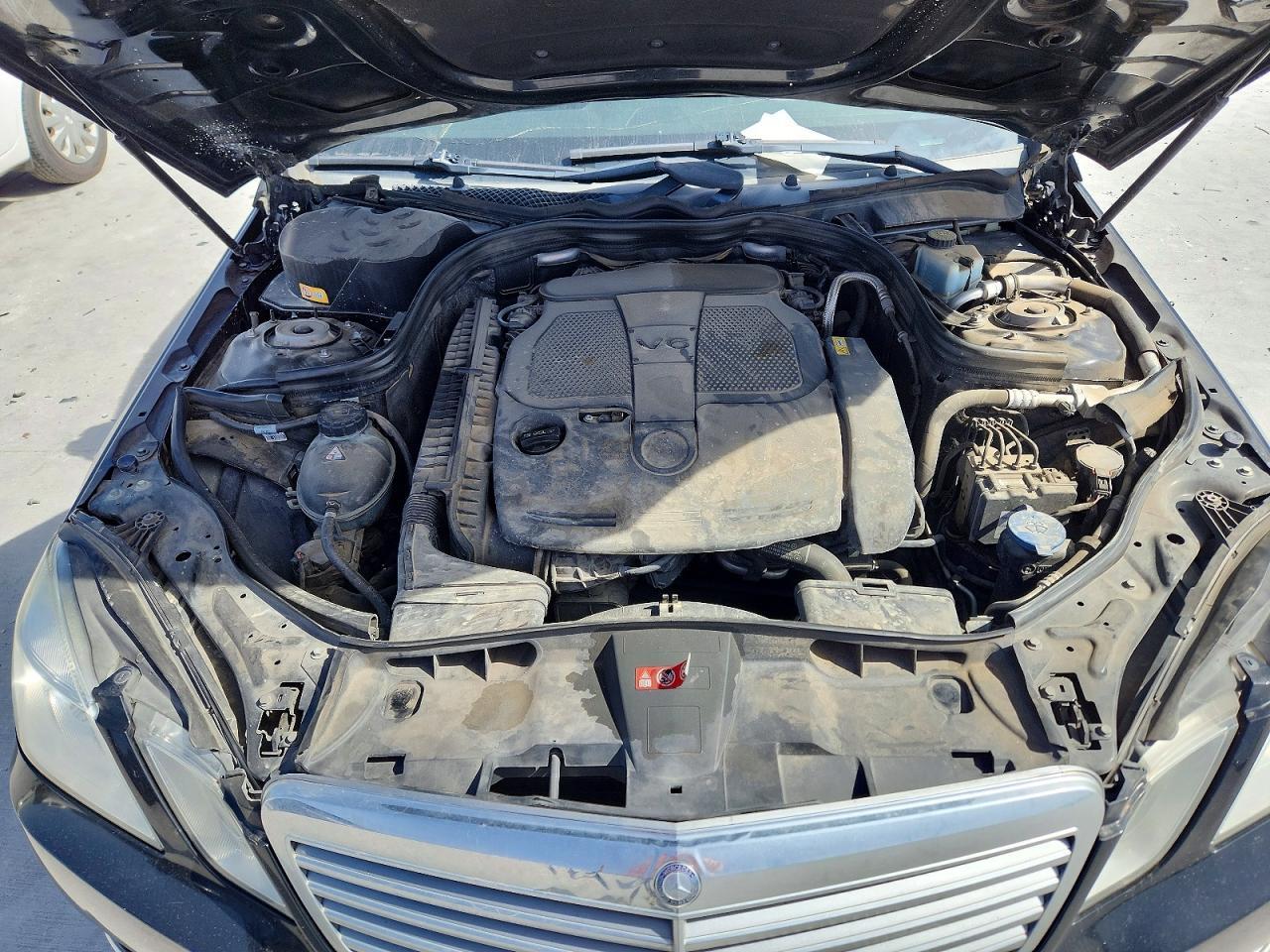 2013 MERCEDES-BENZ E-Class