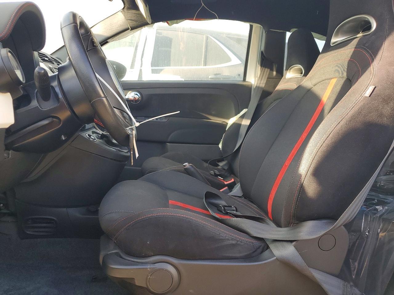 2015 FIAT 500