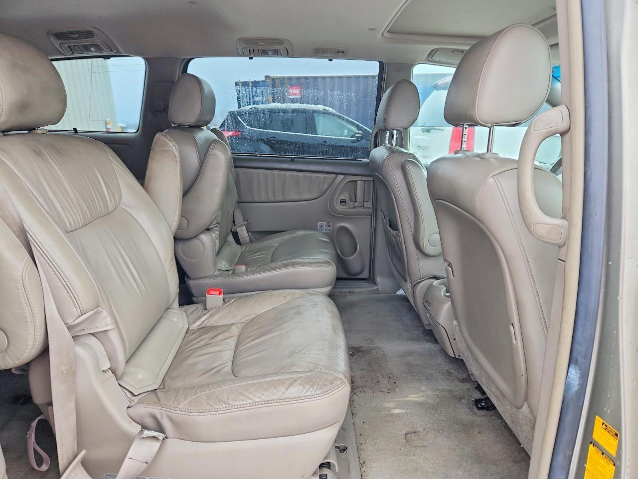 2006 TOYOTA SIENNA