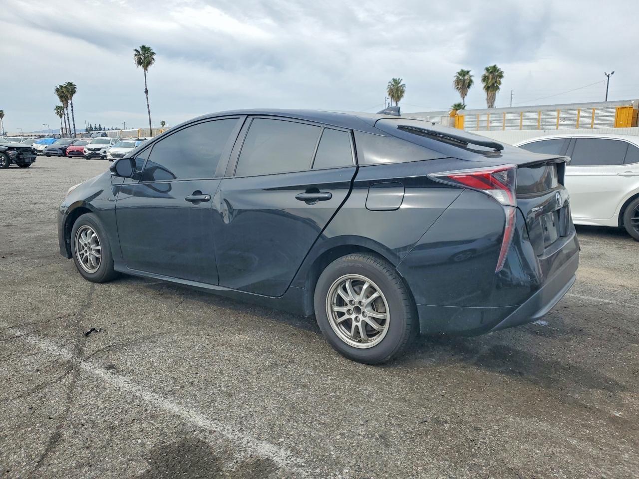 2017 TOYOTA PRIUS