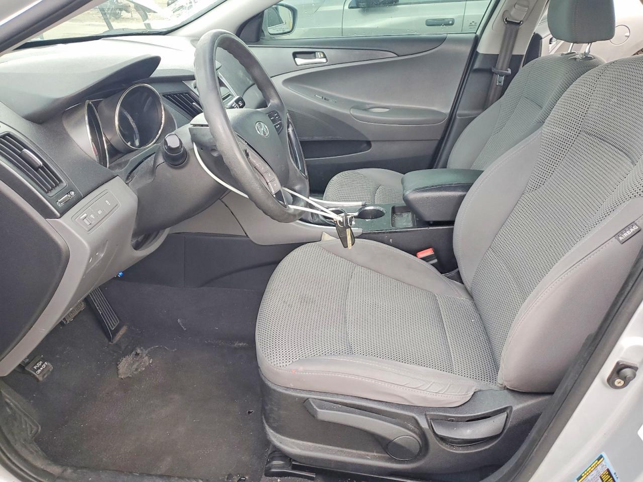 2011 HYUNDAI SONATA