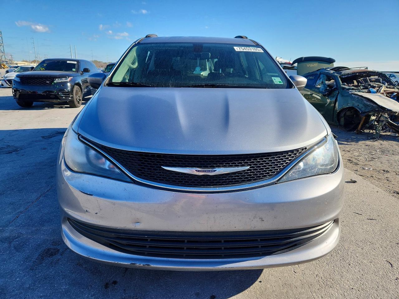 2020 CHRYSLER Voyager