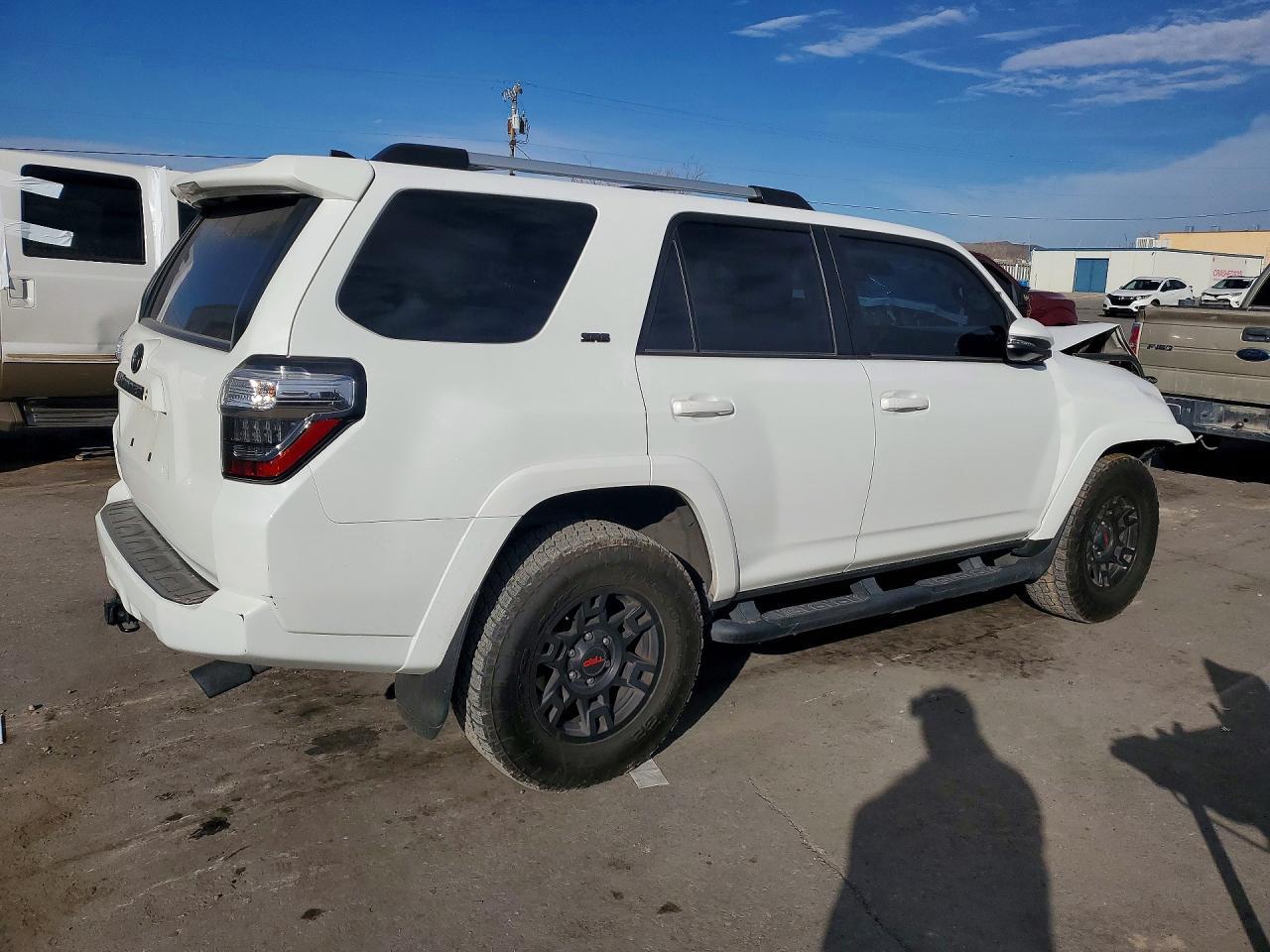 2022 TOYOTA 4Runner