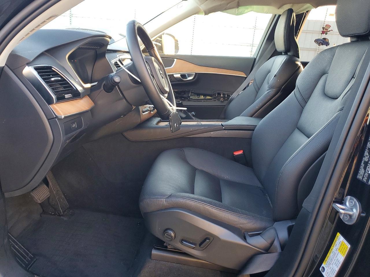 2024 VOLVO XC90