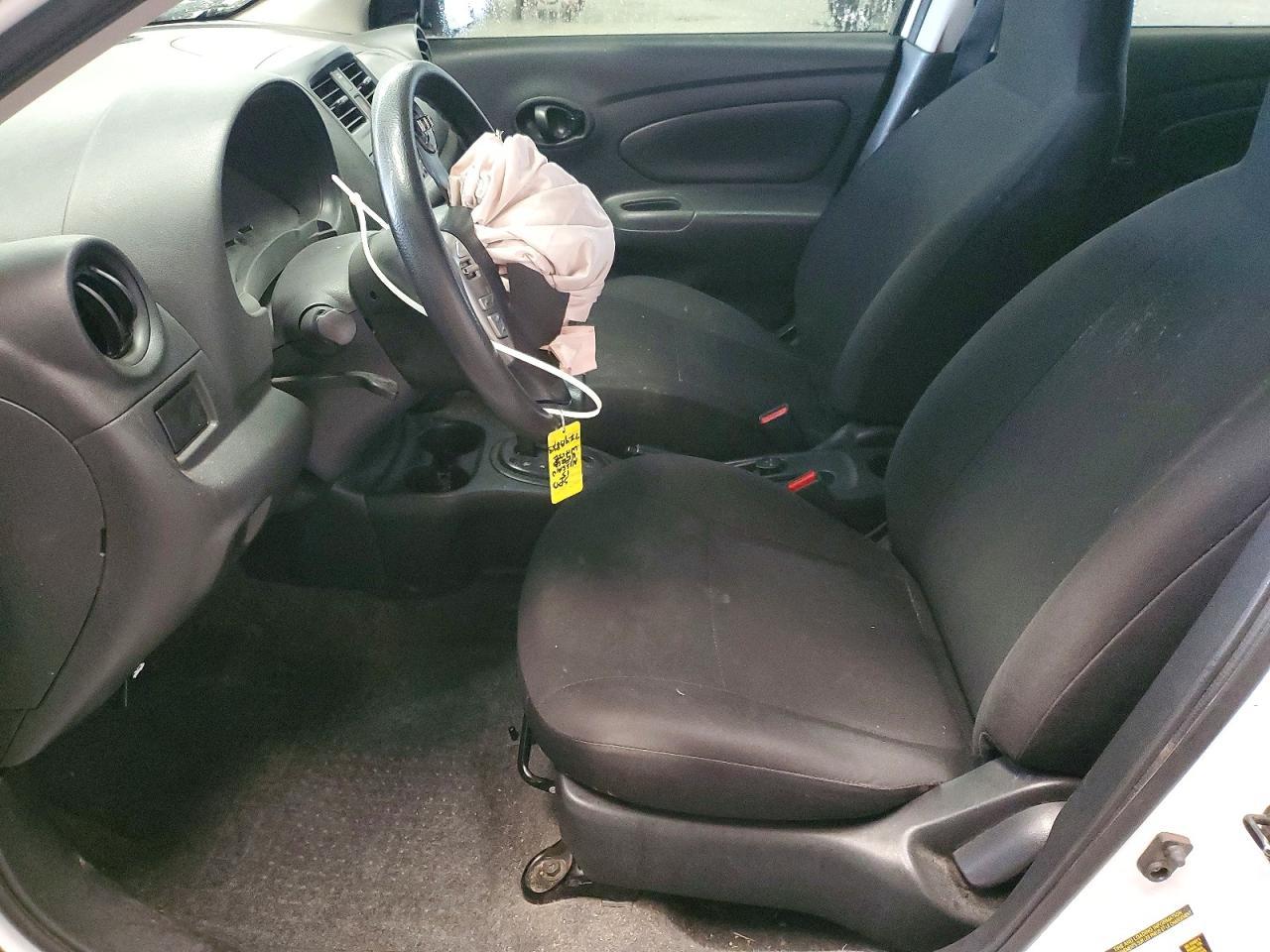 2015 NISSAN VERSA