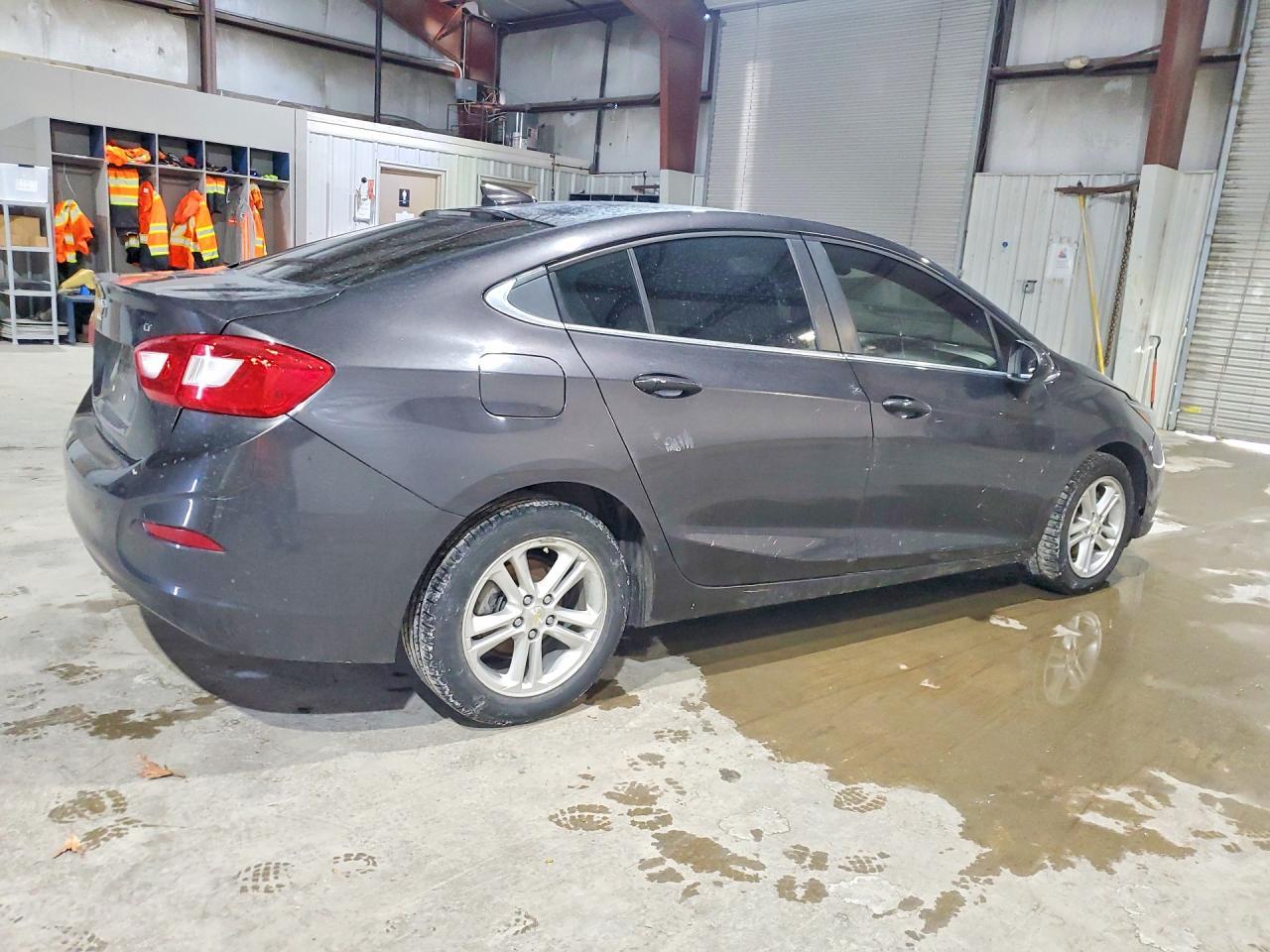 2017 CHEVROLET CRUZE
