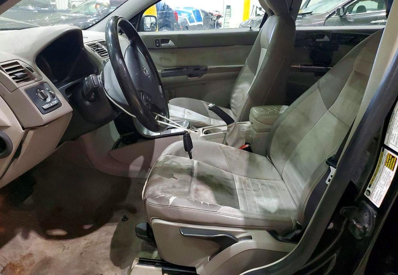 2005 VOLVO V50