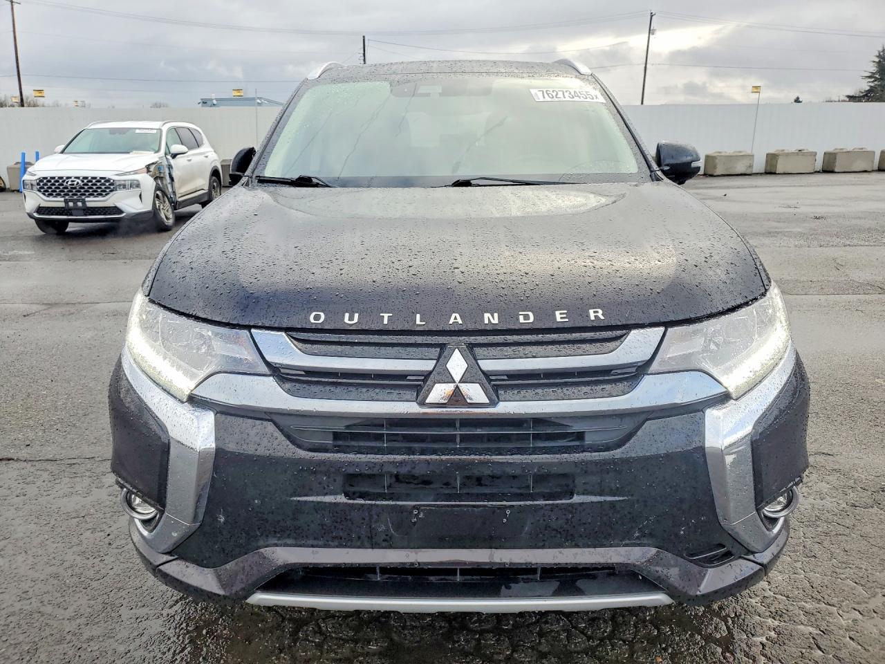 2018 MITSUBISHI outlander