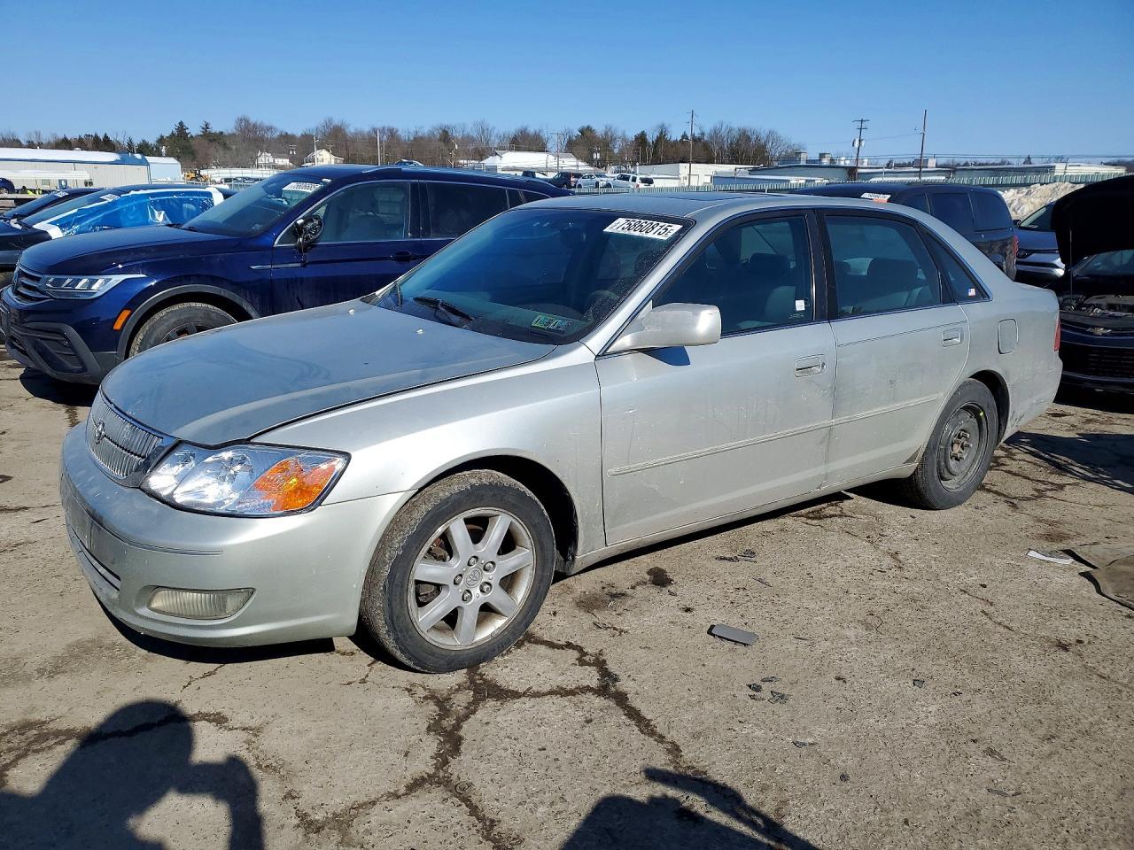 2001 TOYOTA Avalon
