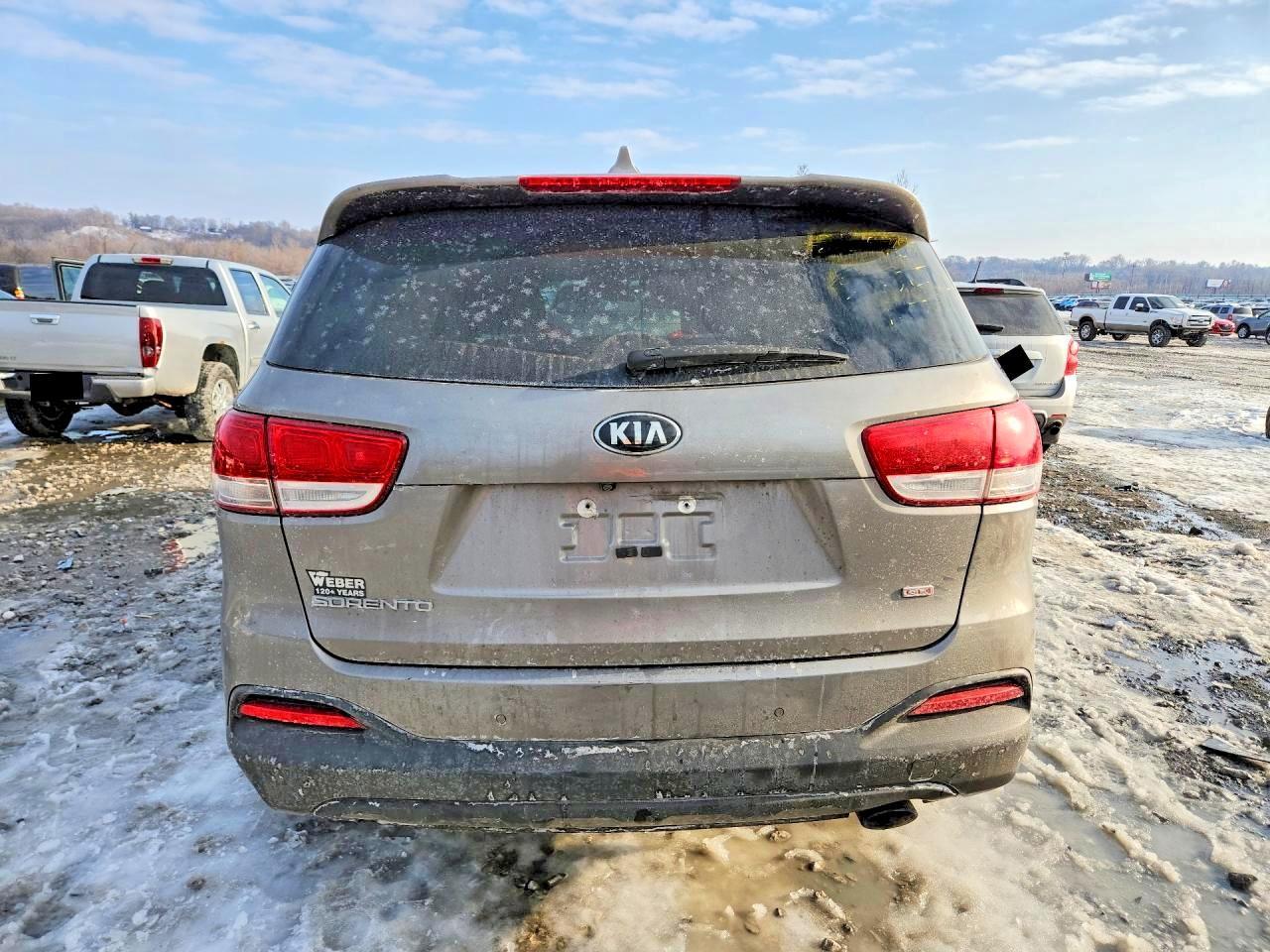 2017 KIA SORENTO