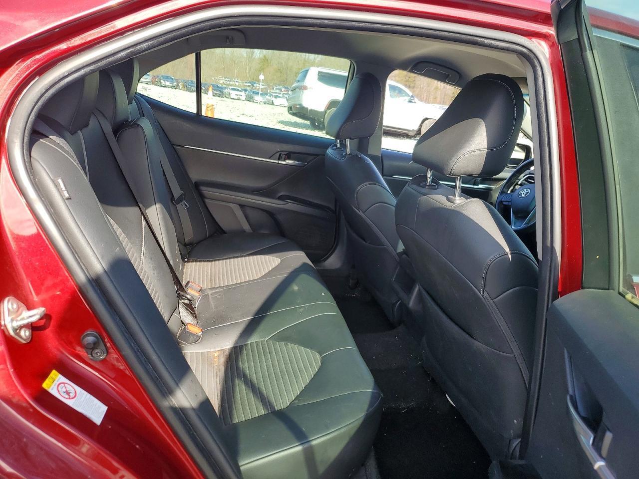 2018 TOYOTA CAMRY