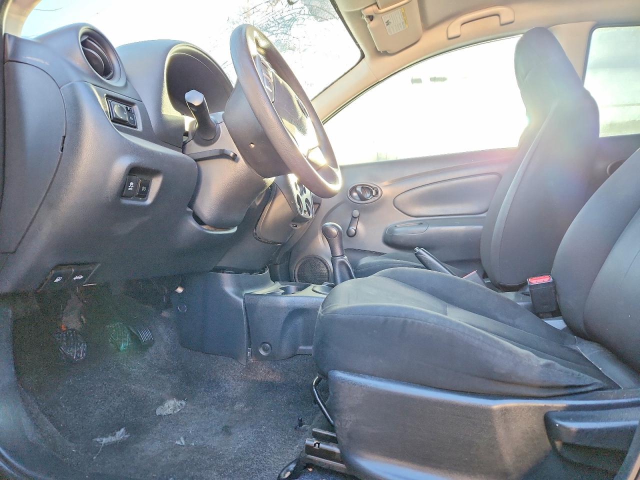 2016 NISSAN VERSA