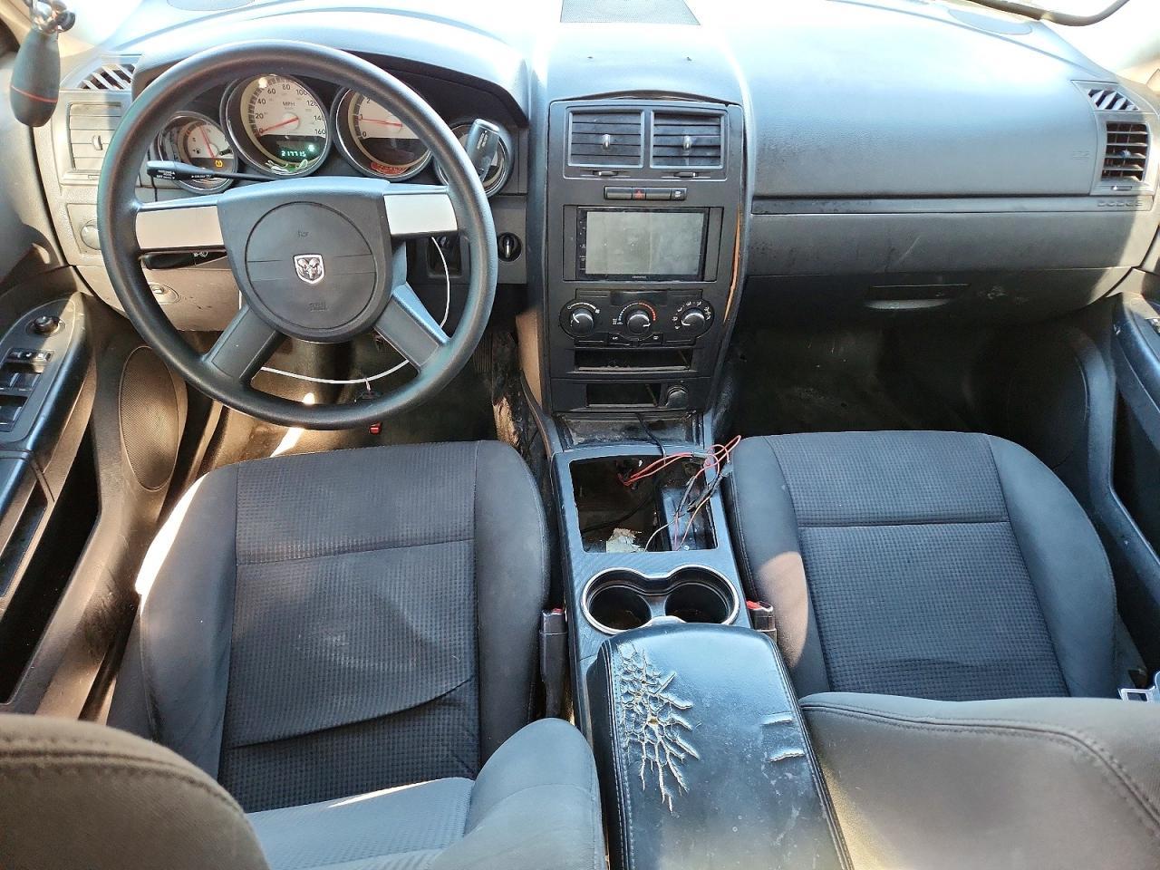 2010 DODGE CHARGER