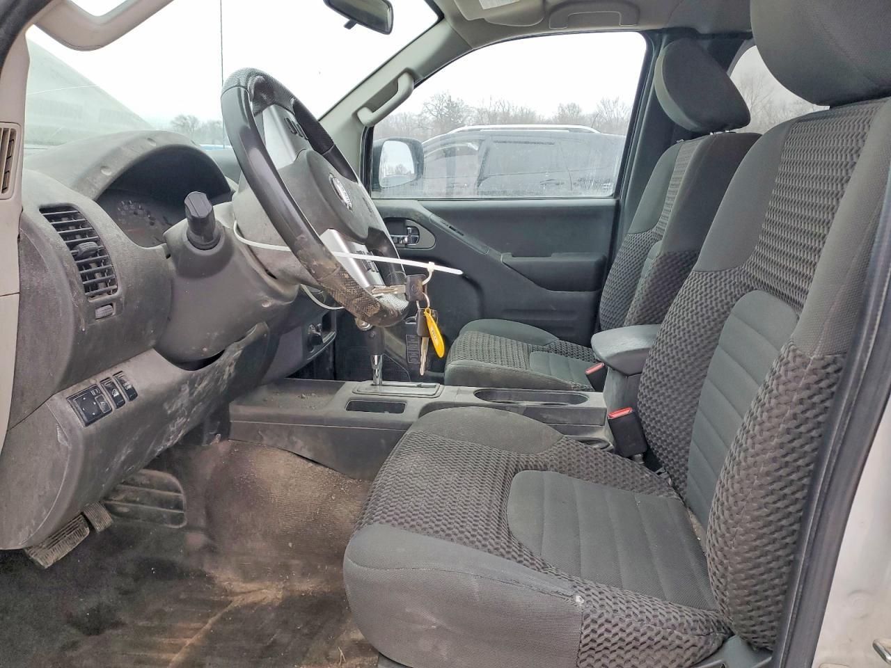 2016 NISSAN Frontier