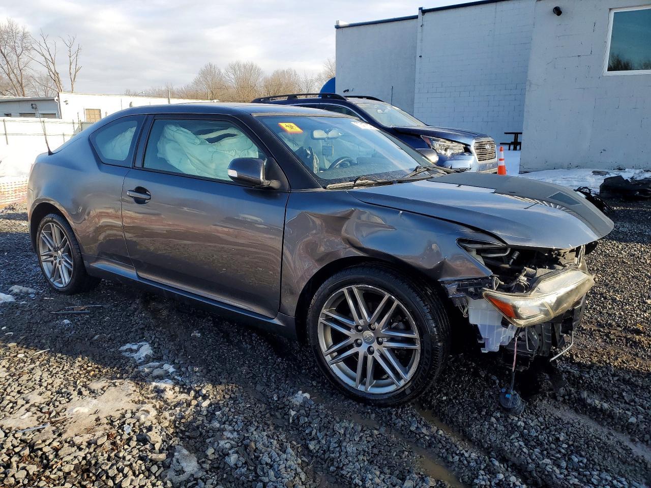 2013 SCION TC
