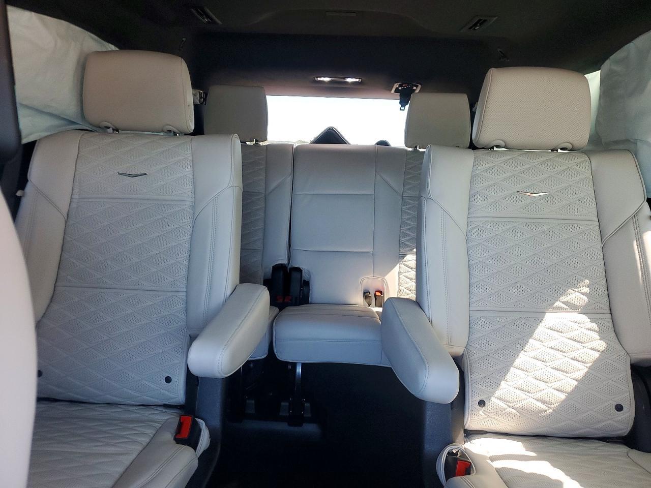 2025 CADILLAC ESCALADE
