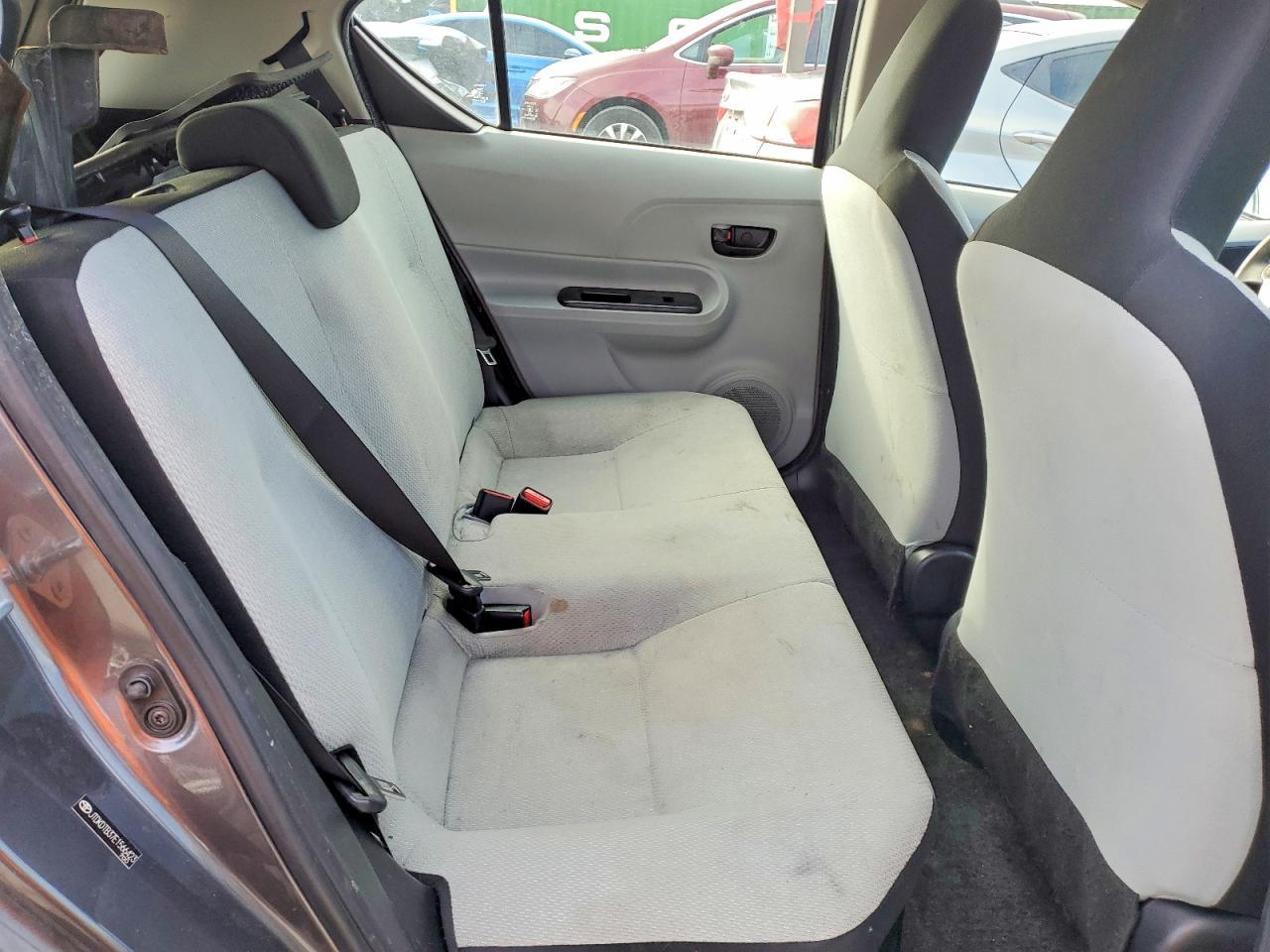 2014 TOYOTA Prius c