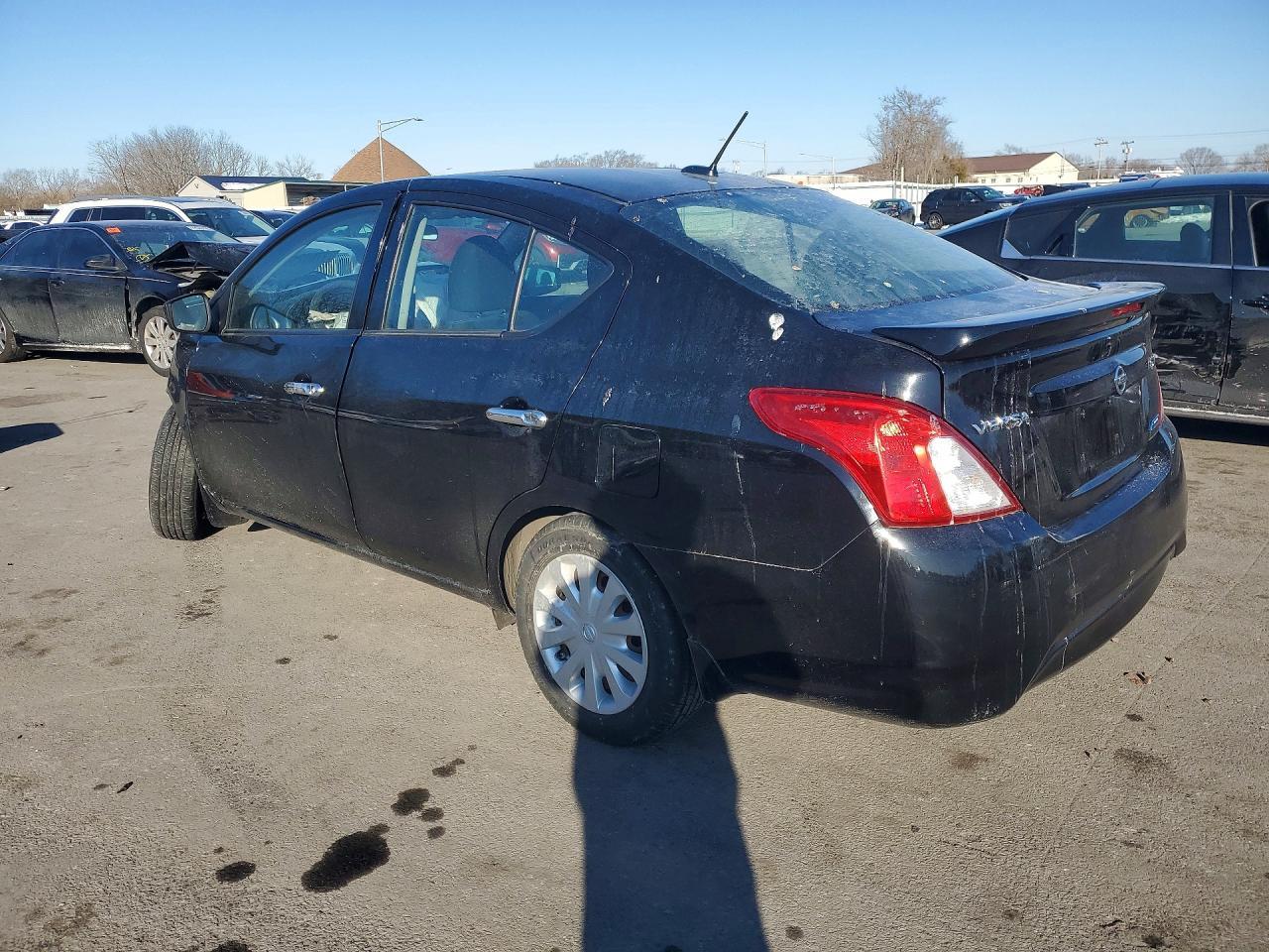2015 NISSAN VERSA