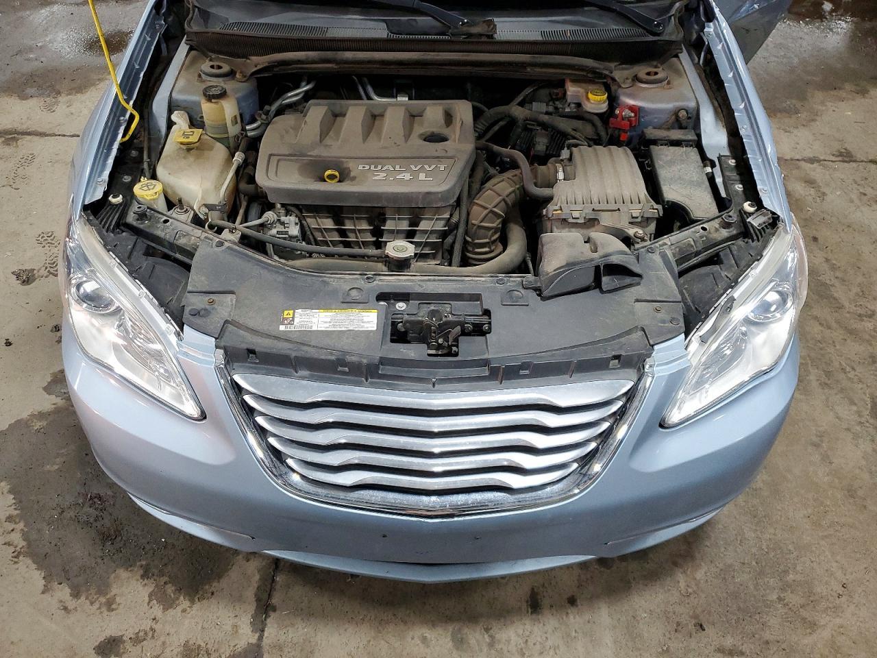 2012 CHRYSLER 200