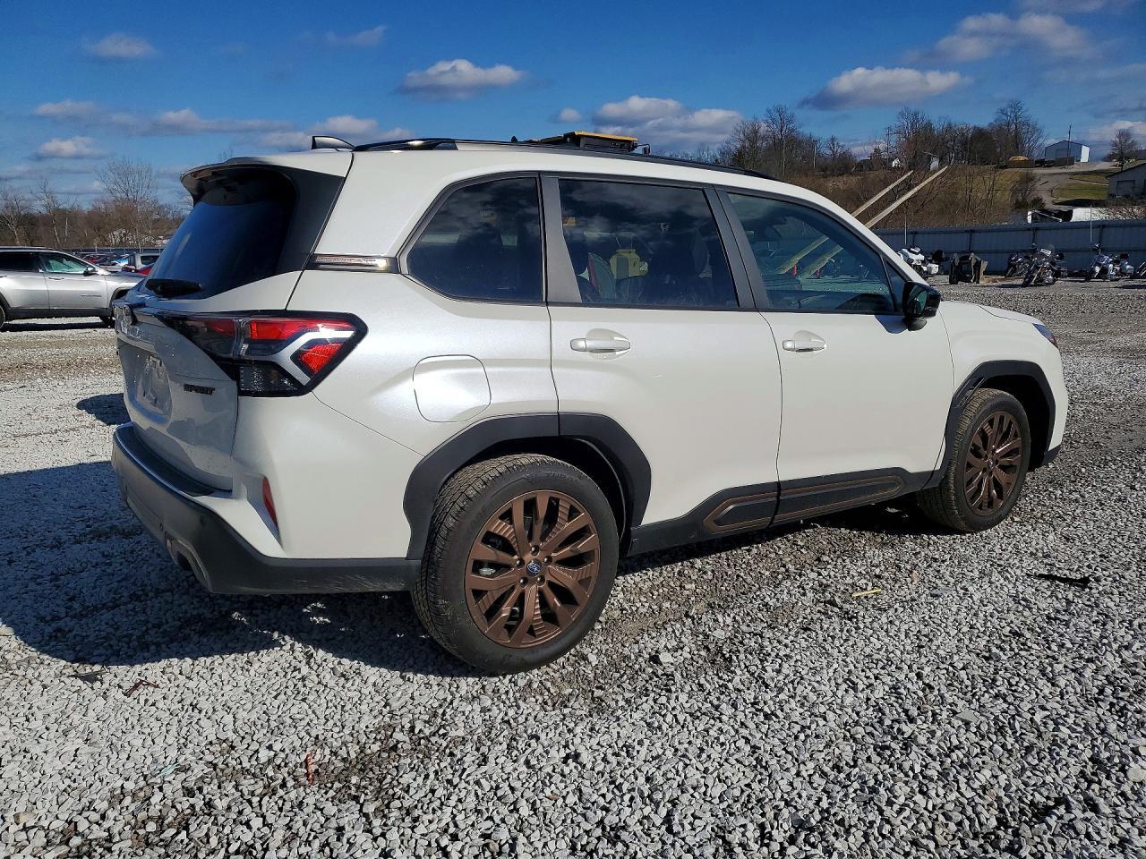 2025 SUBARU FORESTER