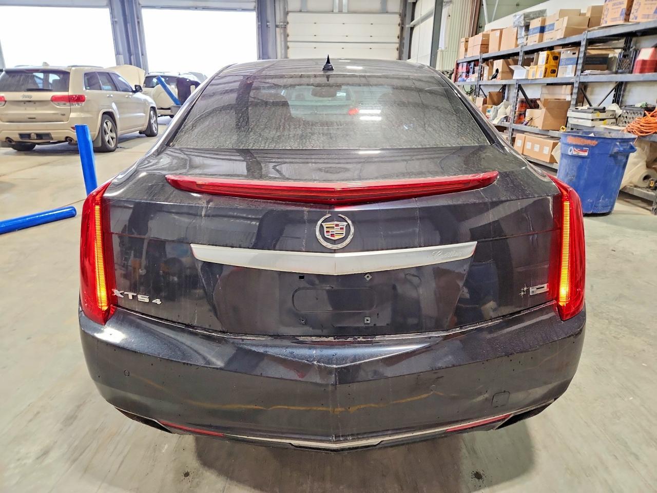 2013 CADILLAC XTS