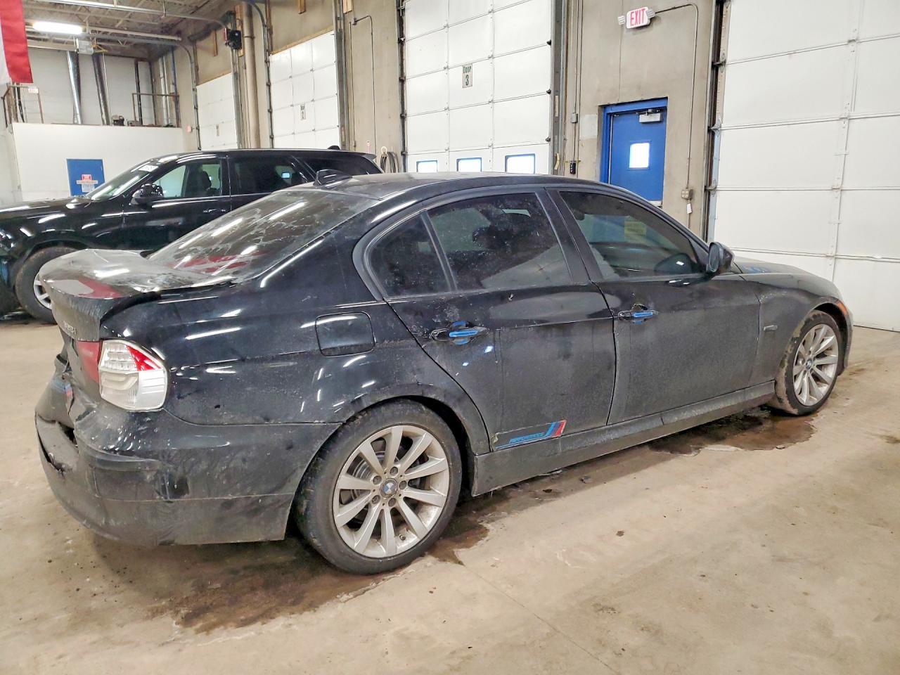 2011 BMW 3 SERIES