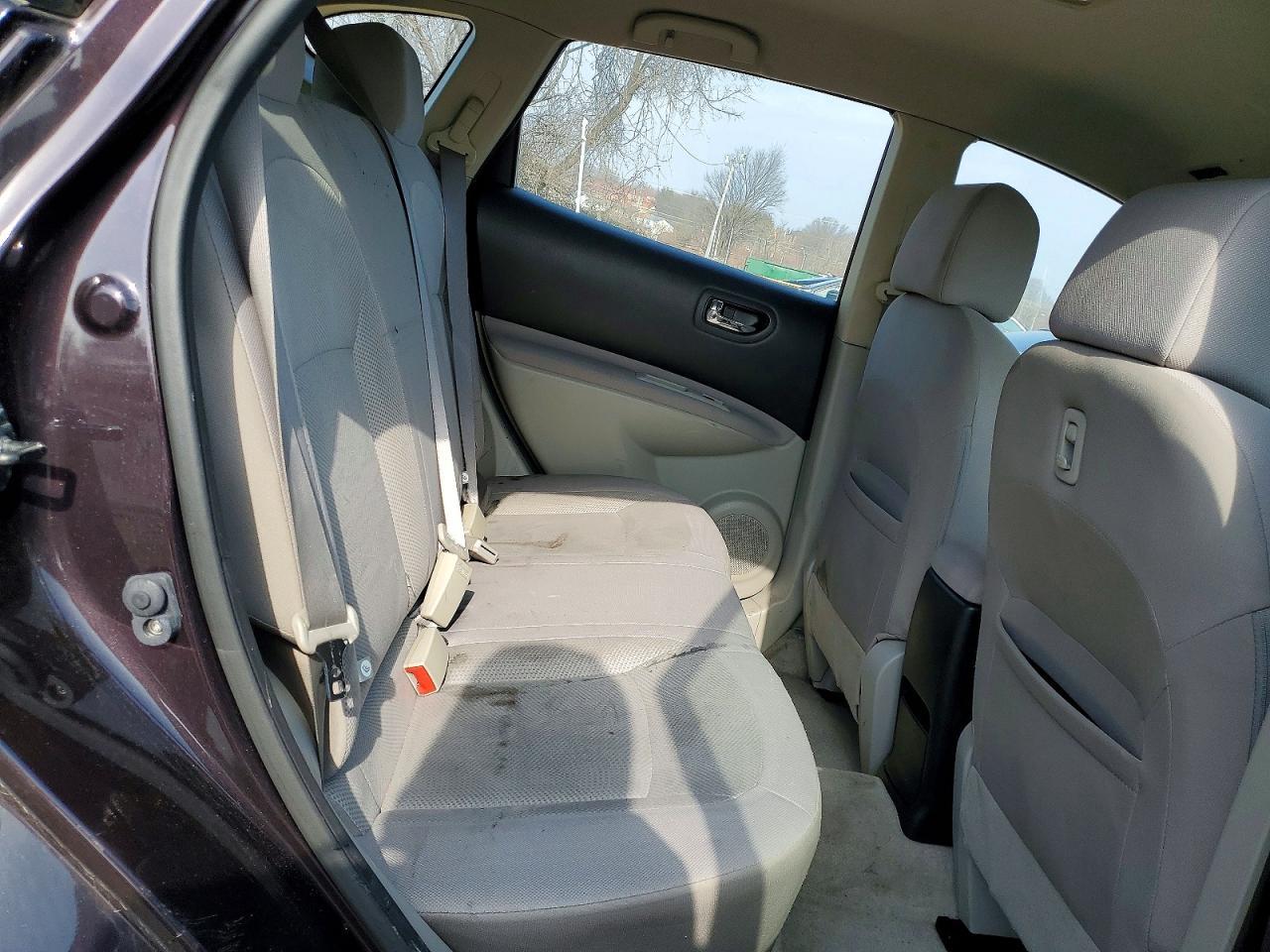 2014 NISSAN ROGUE