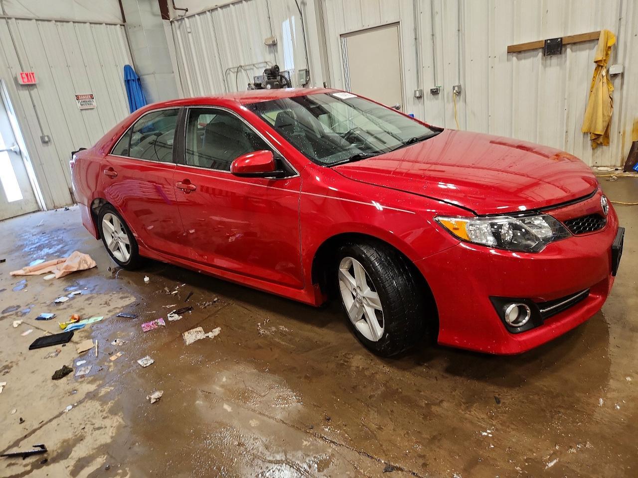 2014 TOYOTA CAMRY