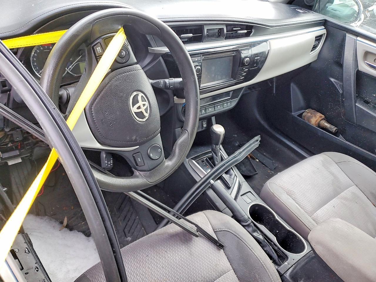 2015 TOYOTA COROLLA