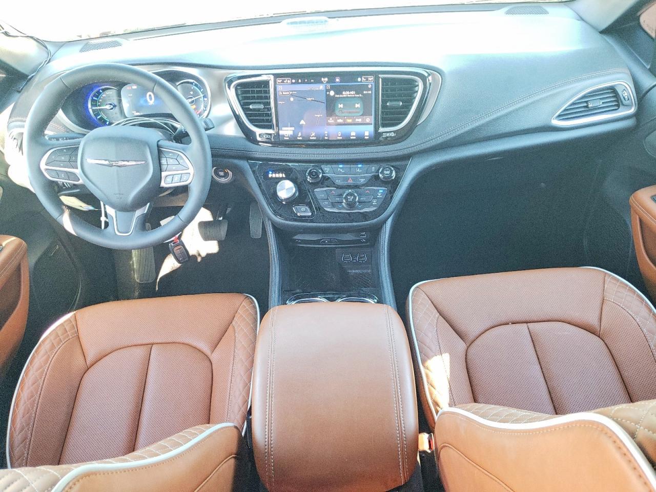 2025 CHRYSLER Pacifica