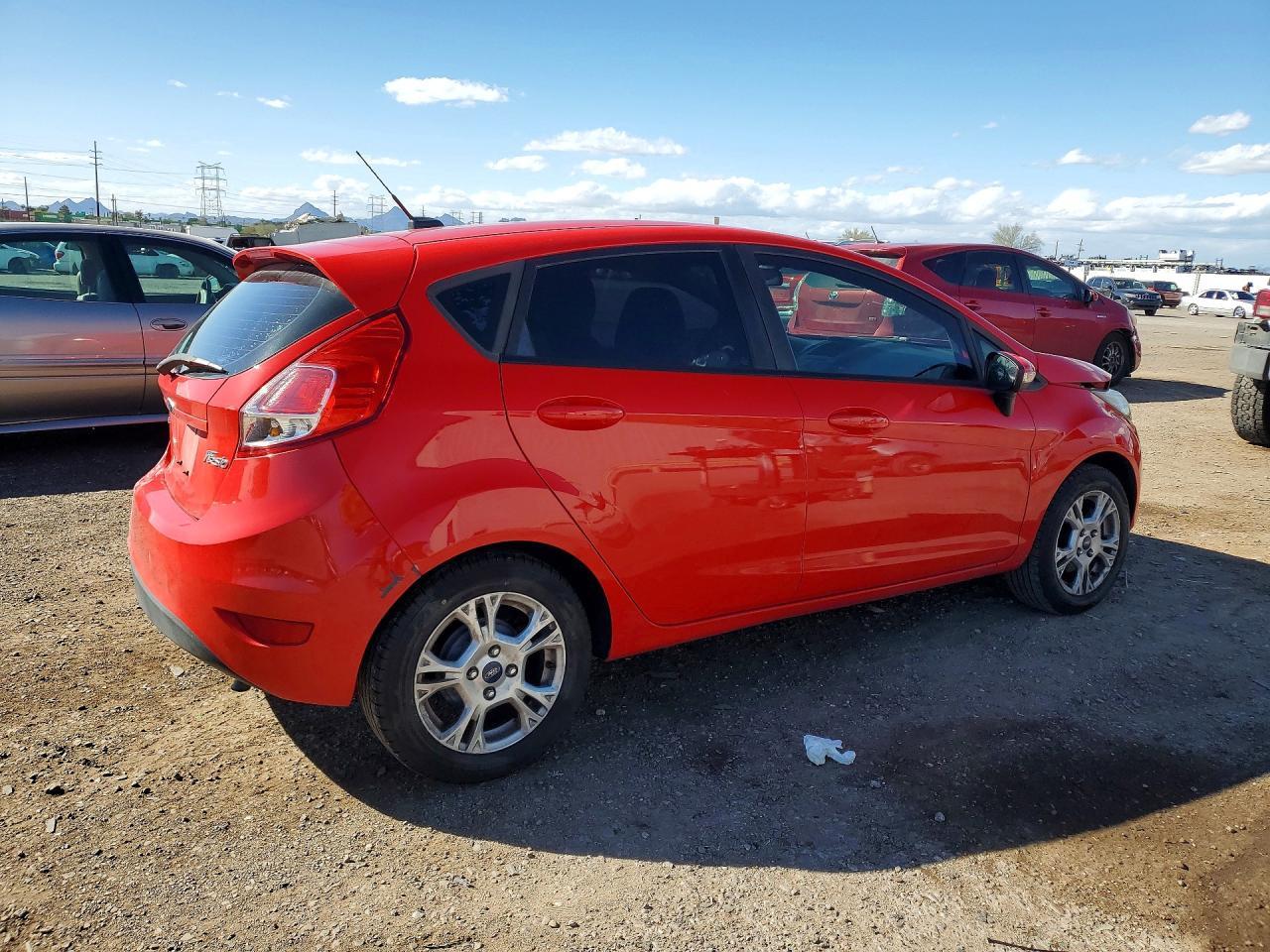 2015 FORD Fiesta