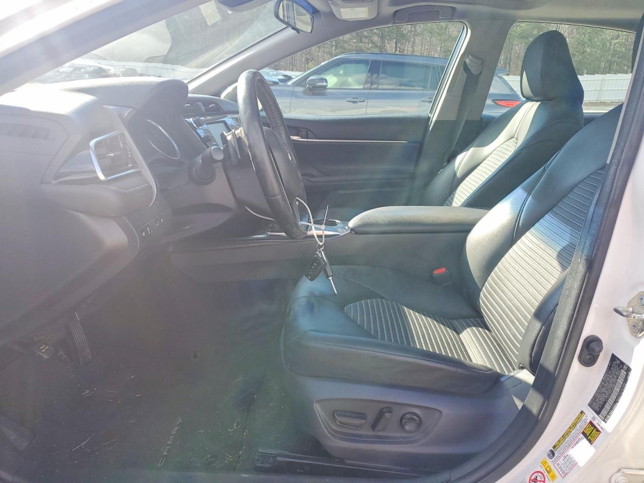2018 TOYOTA CAMRY