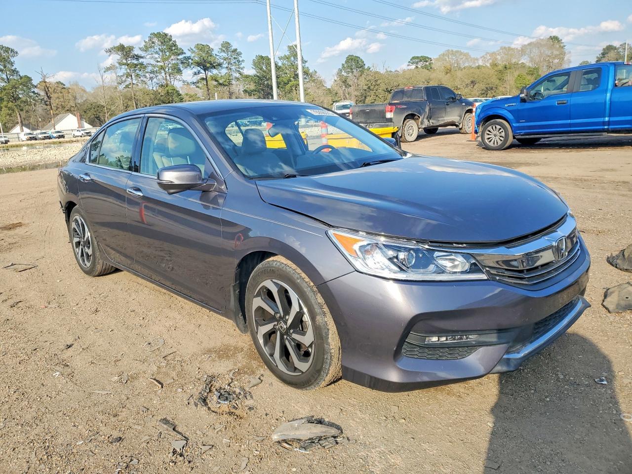 2017 HONDA ACCORD