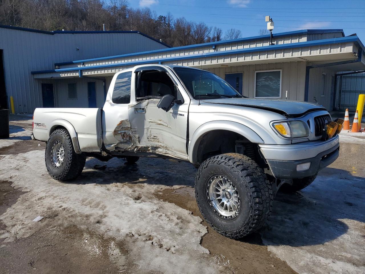 2003 TOYOTA TACOMA