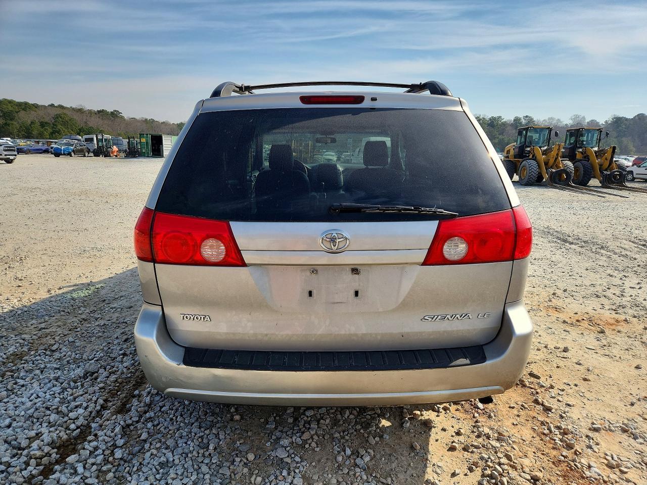 2009 TOYOTA SIENNA