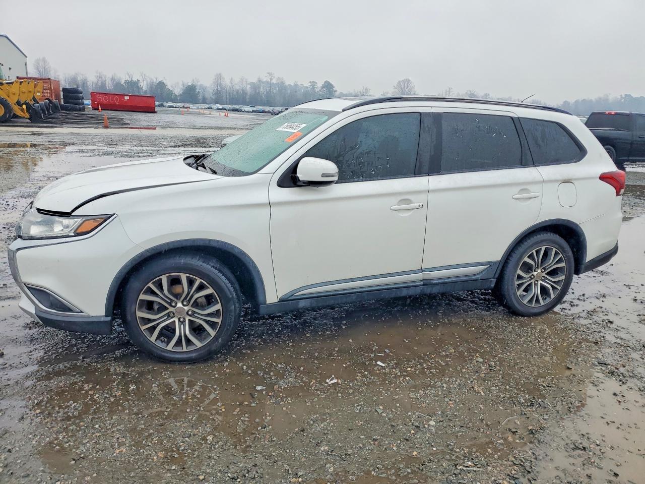 2016 MITSUBISHI outlander