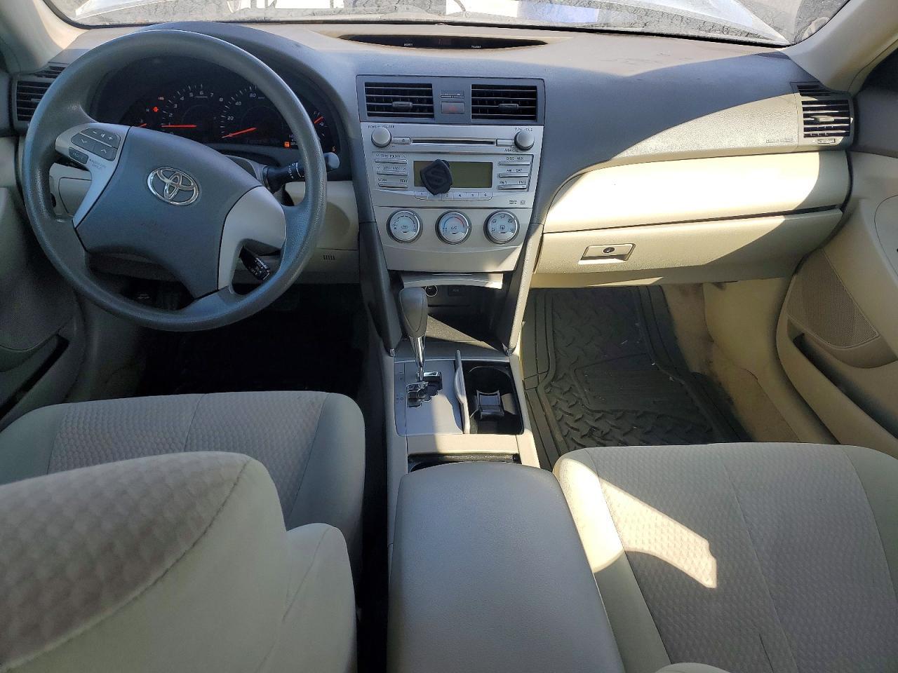 2011 TOYOTA CAMRY