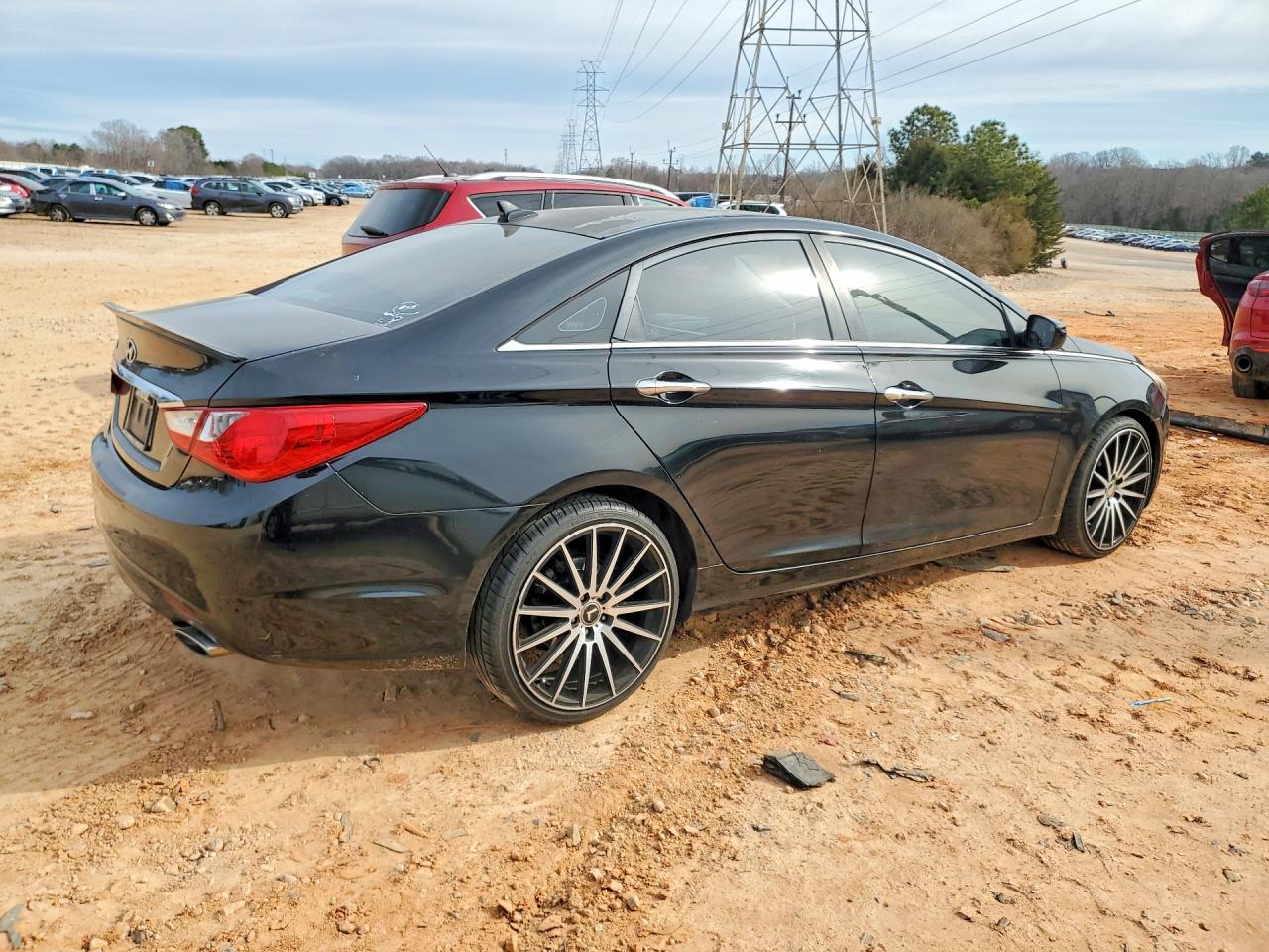 2011 HYUNDAI SONATA