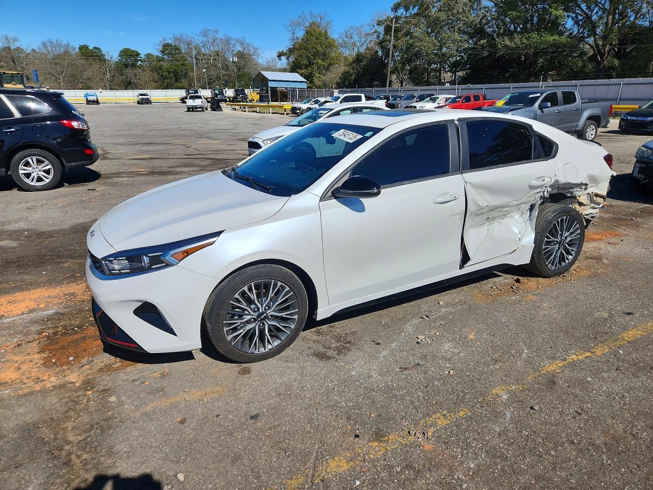 2023 KIA FORTE