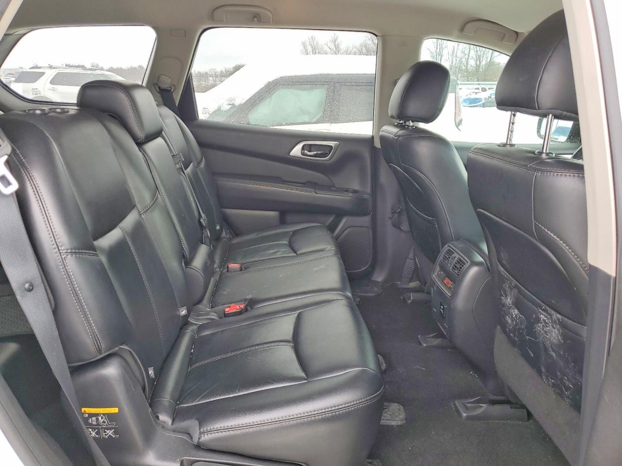 2016 NISSAN PATHFINDER