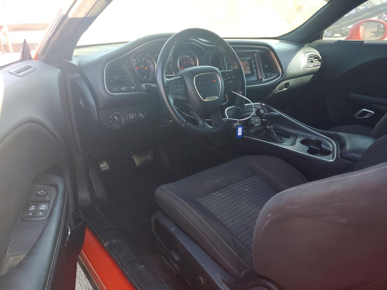 2016 DODGE Challenger