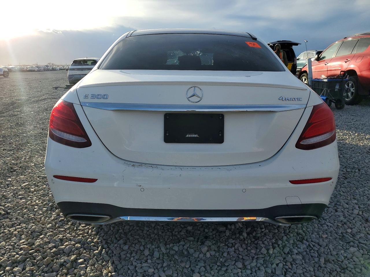 2018 MERCEDES-BENZ E-Class