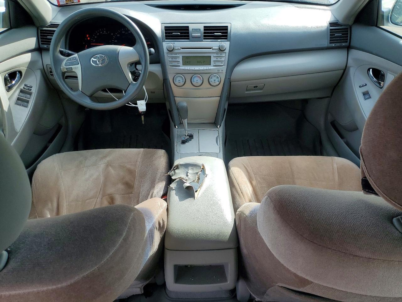 2011 Toyt Camry