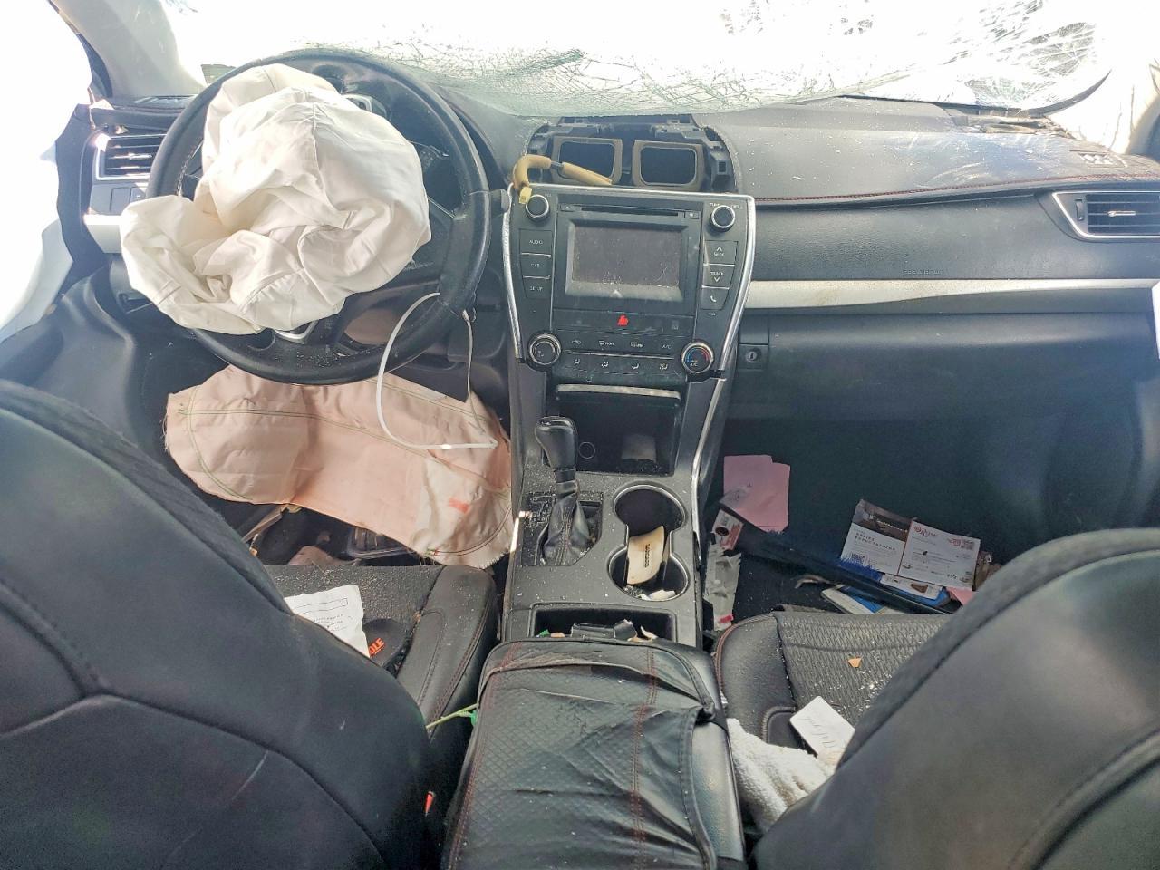 2015 TOYOTA CAMRY