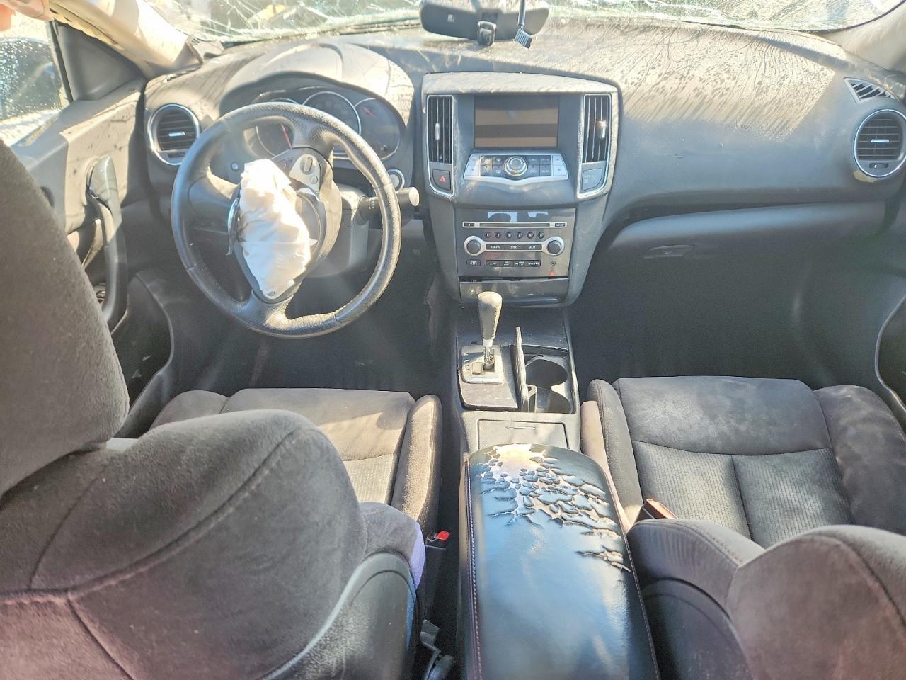 2012 NISSAN Maxima