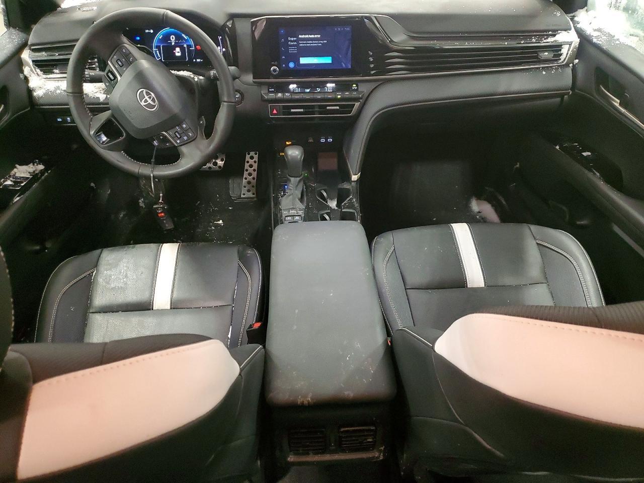2025 TOYOTA CAMRY