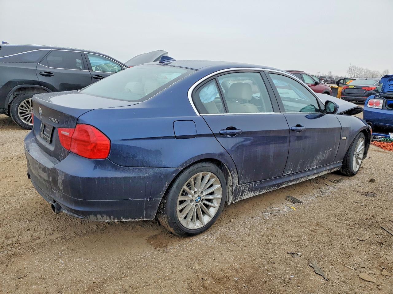 2011 BMW 3 SERIES