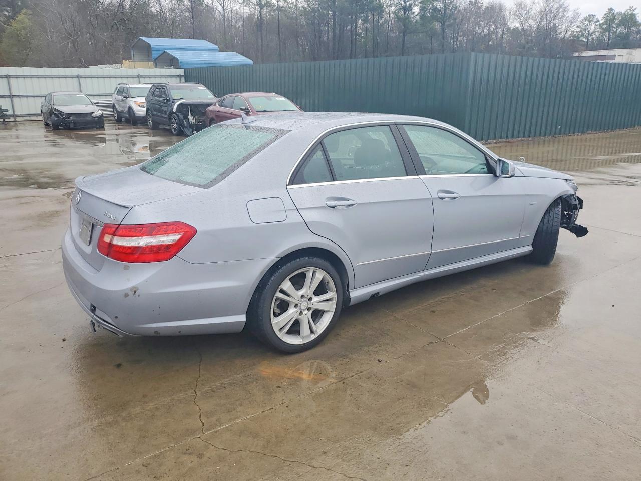 2012 MERCEDES-BENZ E-Class