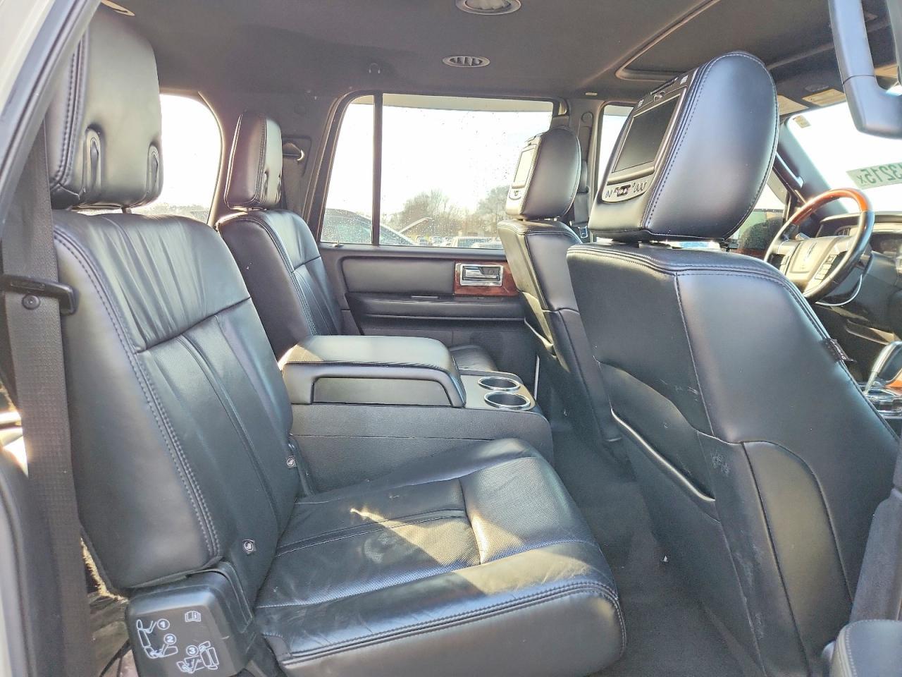 2015 LINCOLN Navigator