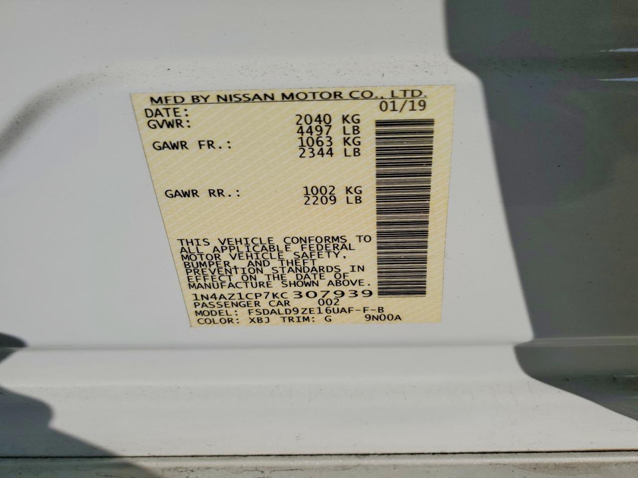 2019 NISSAN LEAF